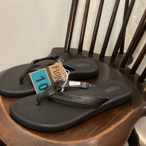 NEW Women's FLOJOS Black Flip Flop Sandals Memory Foam Size 10